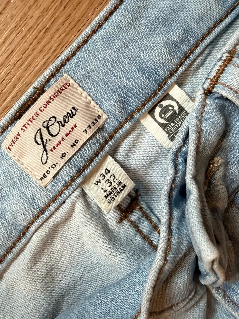 J. Crew 770 Straight-Fit Eco Stretch Jean in Sunfaded Sky Wash Size 34x32